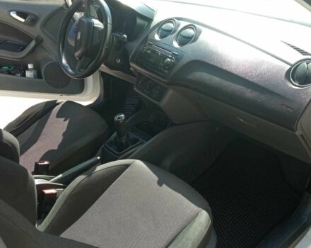 Белый Сеат Ибица, объемом двигателя 1.2 л и пробегом 190 тыс. км за 4500 $, фото 4 на Automoto.ua