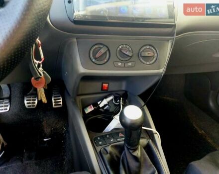 Білий Сеат Ibiza, об'ємом двигуна 1.39 л та пробігом 98 тис. км за 6500 $, фото 26 на Automoto.ua