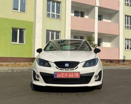 Белый Сеат Ибица, объемом двигателя 1.4 л и пробегом 206 тыс. км за 7600 $, фото 3 на Automoto.ua