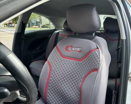 Білий Сеат Ibiza, об'ємом двигуна 1.4 л та пробігом 142 тис. км за 5000 $, фото 16 на Automoto.ua