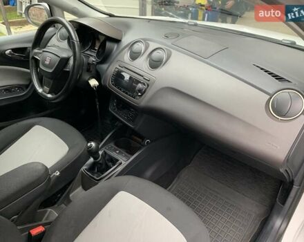 Белый Сеат Ибица, объемом двигателя 1.2 л и пробегом 265 тыс. км за 5500 $, фото 17 на Automoto.ua