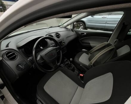 Белый Сеат Ибица, объемом двигателя 1.4 л и пробегом 170 тыс. км за 7000 $, фото 4 на Automoto.ua