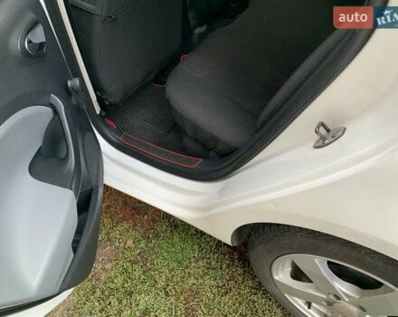 Сеат Ибица 2013 в Киеве на Automoto.ua Белый Сеат Ибица, объемом двигателя 1.2 л и пробегом 224 тыс. км за 5600 $, фото 9 на Automoto.ua