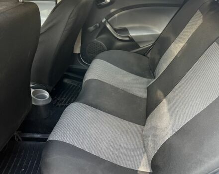 Білий Сеат Ibiza, об'ємом двигуна 1.4 л та пробігом 180 тис. км за 7500 $, фото 5 на Automoto.ua