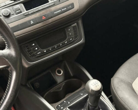 Белый Сеат Ибица, объемом двигателя 1.39 л и пробегом 210 тыс. км за 6400 $, фото 23 на Automoto.ua