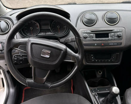 Белый Сеат Ибица, объемом двигателя 1.39 л и пробегом 210 тыс. км за 6400 $, фото 22 на Automoto.ua