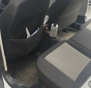 Белый Сеат Ибица, объемом двигателя 1.4 л и пробегом 117 тыс. км за 6553 $, фото 6 на Automoto.ua