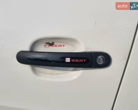 Белый Сеат Ибица, объемом двигателя 1.39 л и пробегом 127 тыс. км за 5550 $, фото 7 на Automoto.ua