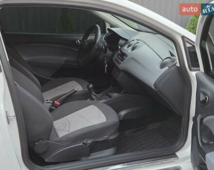 Белый Сеат Ибица, объемом двигателя 1.2 л и пробегом 97 тыс. км за 7700 $, фото 6 на Automoto.ua