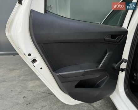 Белый Сеат Ибица, объемом двигателя 1.6 л и пробегом 116 тыс. км за 13700 $, фото 44 на Automoto.ua