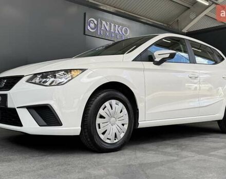 Белый Сеат Ибица, объемом двигателя 1.6 л и пробегом 116 тыс. км за 13700 $, фото 6 на Automoto.ua