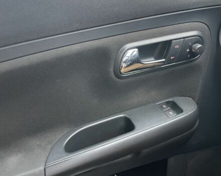 Белый Сеат Ибица, объемом двигателя 1.4 л и пробегом 213 тыс. км за 3600 $, фото 12 на Automoto.ua