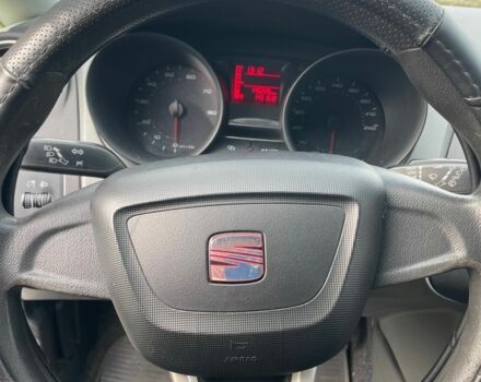 Белый Сеат Ибица, объемом двигателя 1.4 л и пробегом 144 тыс. км за 4800 $, фото 4 на Automoto.ua