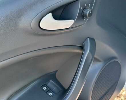 Білий Сеат Ibiza, об'ємом двигуна 1.4 л та пробігом 225 тис. км за 7600 $, фото 13 на Automoto.ua