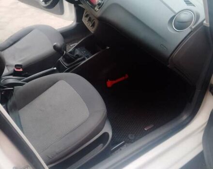 Белый Сеат Ибица, объемом двигателя 1.2 л и пробегом 280 тыс. км за 4700 $, фото 1 на Automoto.ua