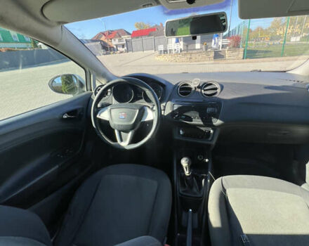 Сеат Ibiza 2011 у Яворове на Automoto.ua Білий Сеат Ibiza, об'ємом двигуна 1.2 л та пробігом 280 тис. км за 4500 $, фото 15 на Automoto.ua