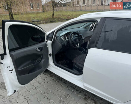 Белый Сеат Ибица, объемом двигателя 1.6 л и пробегом 187 тыс. км за 6300 $, фото 14 на Automoto.ua