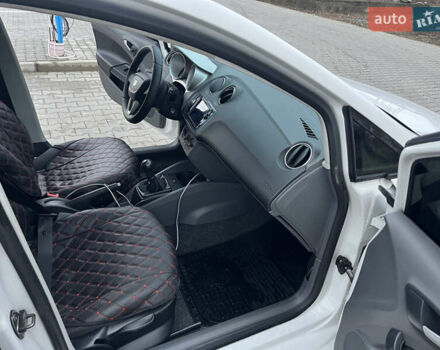 Белый Сеат Ибица, объемом двигателя 1.6 л и пробегом 187 тыс. км за 6300 $, фото 8 на Automoto.ua