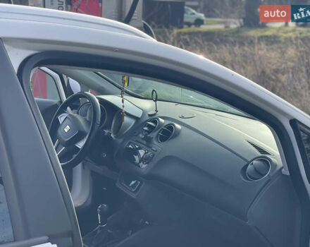 Белый Сеат Ибица, объемом двигателя 1.2 л и пробегом 250 тыс. км за 5600 $, фото 10 на Automoto.ua