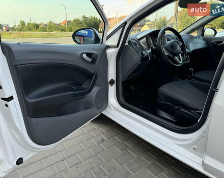 Белый Сеат Ибица, объемом двигателя 1.2 л и пробегом 212 тыс. км за 6100 $, фото 7 на Automoto.ua