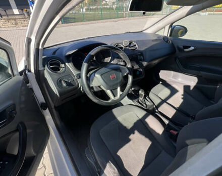 Сеат Ibiza 2011 у Яворове на Automoto.ua Білий Сеат Ibiza, об'ємом двигуна 1.2 л та пробігом 280 тис. км за 4500 $, фото 13 на Automoto.ua