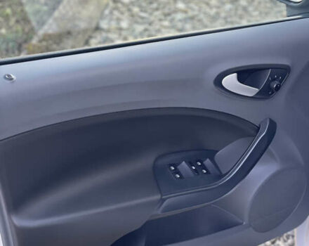 Белый Сеат Ибица, объемом двигателя 1.2 л и пробегом 250 тыс. км за 5600 $, фото 11 на Automoto.ua