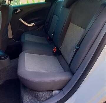 Сеат Ибица 2011 в Калуше на Automoto.ua Белый Сеат Ибица, объемом двигателя 1.2 л и пробегом 233 тыс. км за 5900 $, фото 30 на Automoto.ua