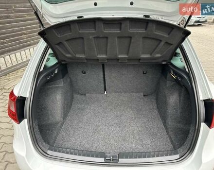 Белый Сеат Ибица, объемом двигателя 1.39 л и пробегом 159 тыс. км за 8700 $, фото 25 на Automoto.ua