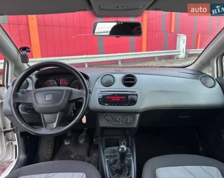 Білий Сеат Ibiza, об'ємом двигуна 1.2 л та пробігом 278 тис. км за 5790 $, фото 12 на Automoto.ua