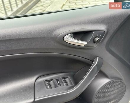 Белый Сеат Ибица, объемом двигателя 1.39 л и пробегом 159 тыс. км за 8700 $, фото 14 на Automoto.ua