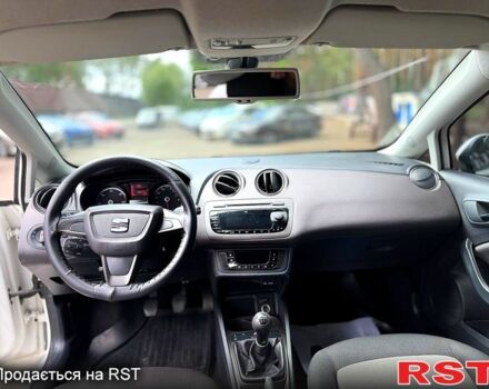 Белый Сеат Ибица, объемом двигателя 1.2 л и пробегом 242 тыс. км за 5499 $, фото 6 на Automoto.ua