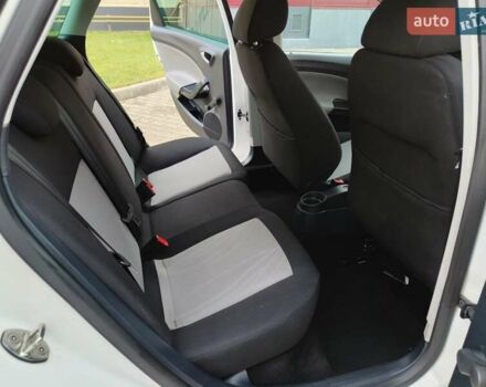 Білий Сеат Ibiza, об'ємом двигуна 1.6 л та пробігом 247 тис. км за 8700 $, фото 12 на Automoto.ua