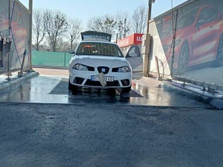 Сеат Ибица 2008 в Червонограде на Automoto.ua Белый Сеат Ибица, объемом двигателя 1.2 л и пробегом 183 тыс. км за 3850 $, фото 1 на Automoto.ua