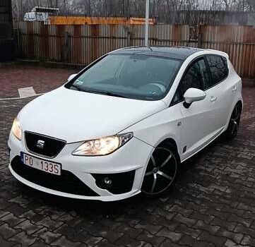 Белый Сеат Ибица, объемом двигателя 1.39 л и пробегом 197 тыс. км за 5000 $, фото 1 на Automoto.ua