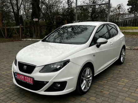 Белый Сеат Ибица, объемом двигателя 1.4 л и пробегом 202 тыс. км за 7800 $, фото 1 на Automoto.ua