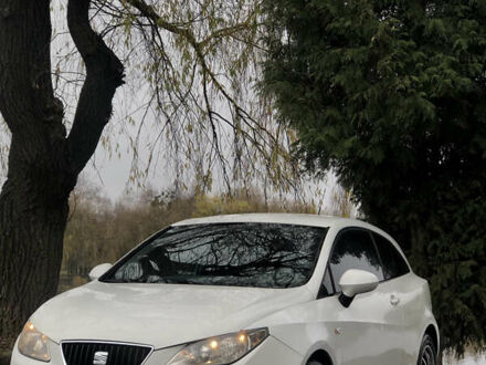 Белый Сеат Ибица, объемом двигателя 1.6 л и пробегом 370 тыс. км за 7200 $, фото 1 на Automoto.ua