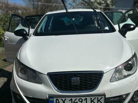 Білий Сеат Ibiza, об'ємом двигуна 1.39 л та пробігом 200 тис. км за 6000 $, фото 1 на Automoto.ua
