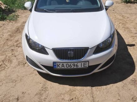 Сеат Ибица 2011 в Первомайск на Automoto.ua Белый Сеат Ибица, объемом двигателя 1.2 л и пробегом 142 тыс. км за 4200 $, фото 1 на Automoto.ua