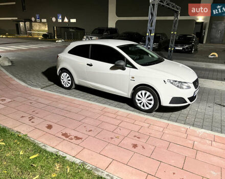 Белый Сеат Ибица, объемом двигателя 1.39 л и пробегом 99 тыс. км за 3900 $, фото 1 на Automoto.ua