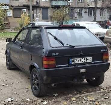 Черный Сеат Ибица, объемом двигателя 0.9 л и пробегом 320 тыс. км за 1000 $, фото 4 на Automoto.ua