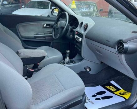 Чорний Сеат Ibiza, об'ємом двигуна 1.4 л та пробігом 174 тис. км за 3300 $, фото 6 на Automoto.ua