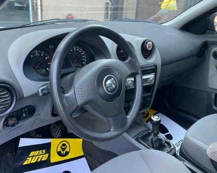 Чорний Сеат Ibiza, об'ємом двигуна 1.4 л та пробігом 174 тис. км за 3300 $, фото 9 на Automoto.ua
