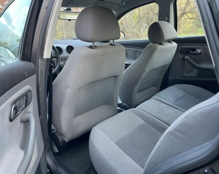 Чорний Сеат Ibiza, об'ємом двигуна 1.2 л та пробігом 209 тис. км за 2700 $, фото 11 на Automoto.ua