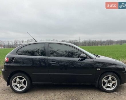 Черный Сеат Ибица, объемом двигателя 1.39 л и пробегом 253 тыс. км за 3200 $, фото 1 на Automoto.ua