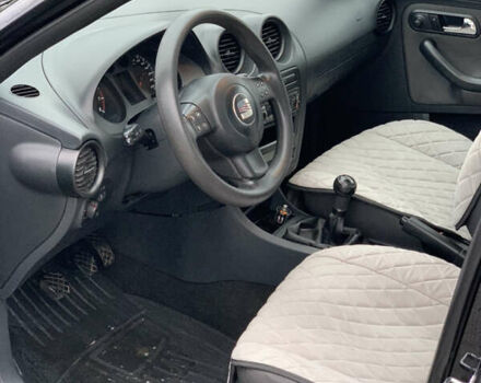 Чорний Сеат Ibiza, об'ємом двигуна 1.39 л та пробігом 231 тис. км за 4300 $, фото 7 на Automoto.ua