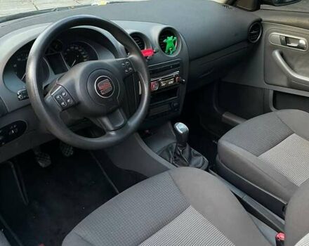Черный Сеат Ибица, объемом двигателя 1.2 л и пробегом 212 тыс. км за 4700 $, фото 1 на Automoto.ua