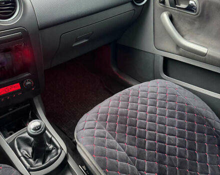 Черный Сеат Ибица, объемом двигателя 1.6 л и пробегом 215 тыс. км за 4400 $, фото 7 на Automoto.ua