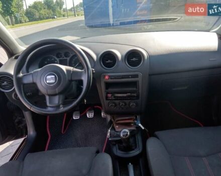 Чорний Сеат Ibiza, об'ємом двигуна 2 л та пробігом 297 тис. км за 3200 $, фото 5 на Automoto.ua