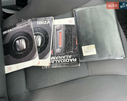 Чорний Сеат Ibiza, об'ємом двигуна 1.42 л та пробігом 271 тис. км за 3900 $, фото 17 на Automoto.ua