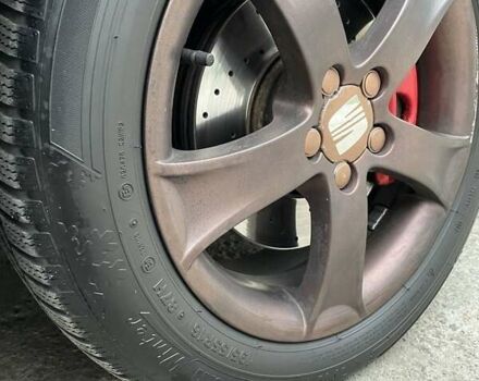 Черный Сеат Ибица, объемом двигателя 2 л и пробегом 310 тыс. км за 3600 $, фото 11 на Automoto.ua